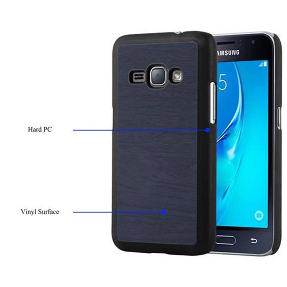 Cadorabo Hülle für Samsung Galaxy J1 2016 Schutz Hülle in Blau Hard Case Etui Holz Optik Handyhülle