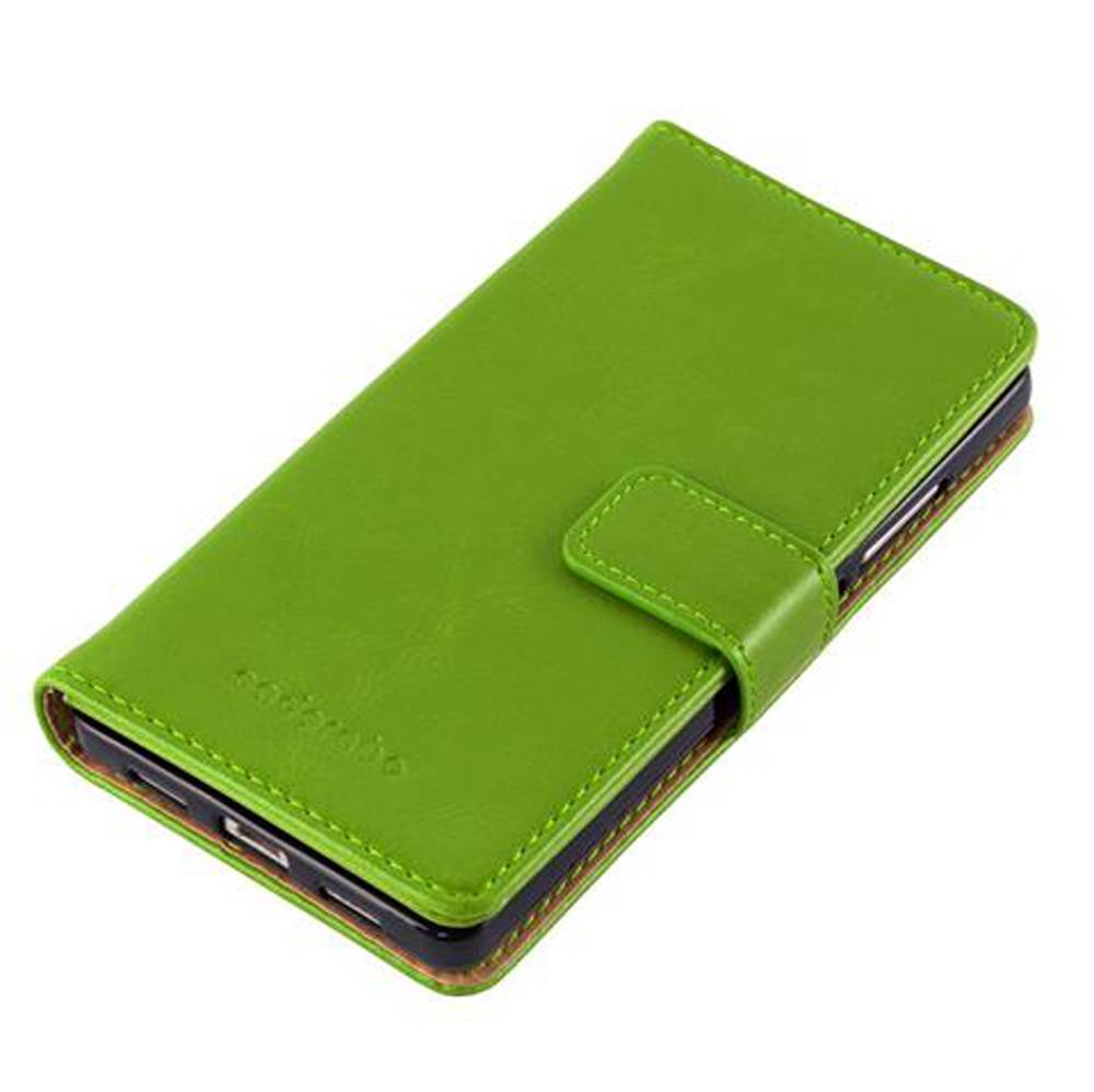Cadorabo Hülle für Huawei P8 LITE 2015 Schutzhülle in Grün Handyhülle Book Tasche Case Etui Luxury