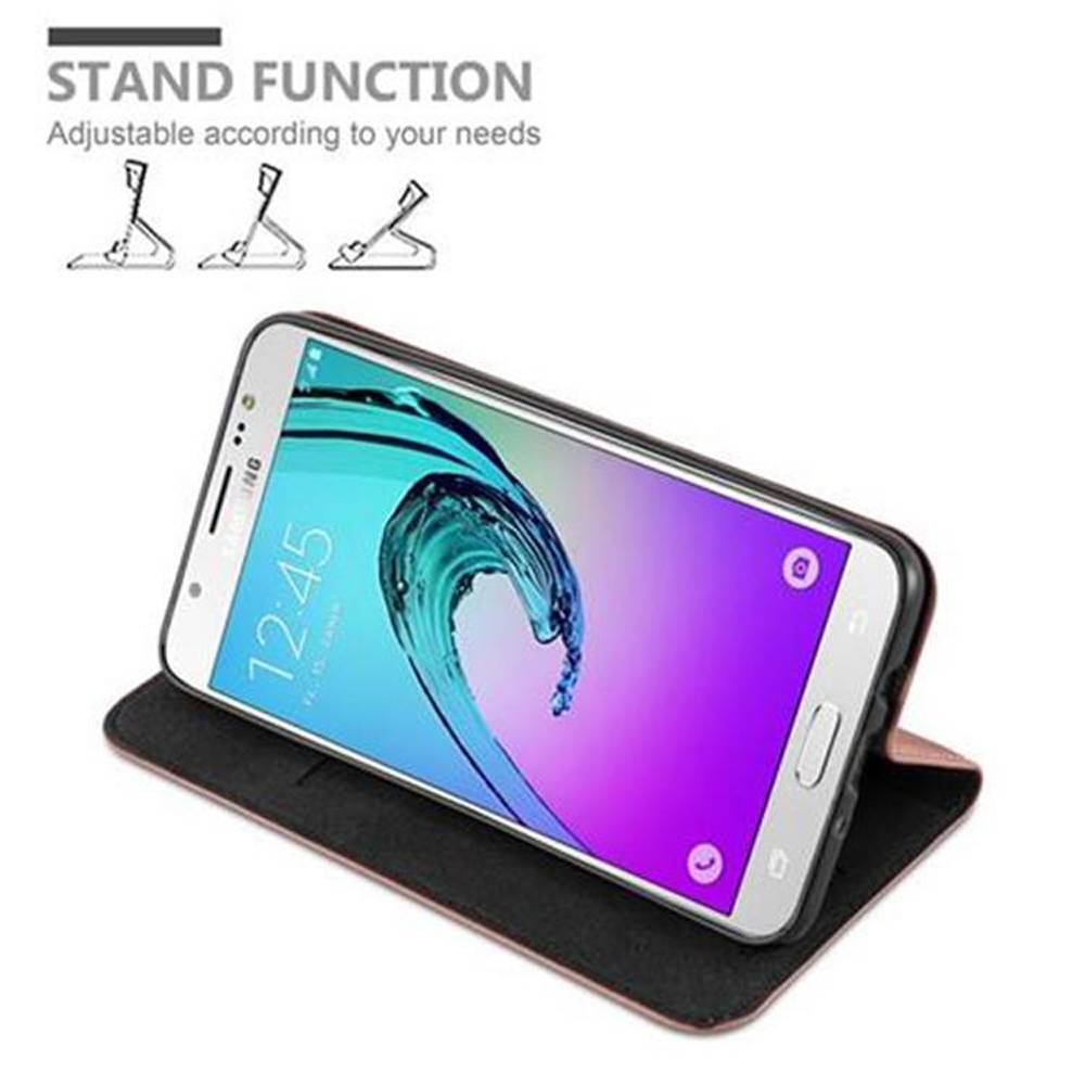 Cadorabo Hülle für Samsung Galaxy J7 2016 Schutz Hülle in Braun Handyhülle Etui Case Cover Magnetverschluss