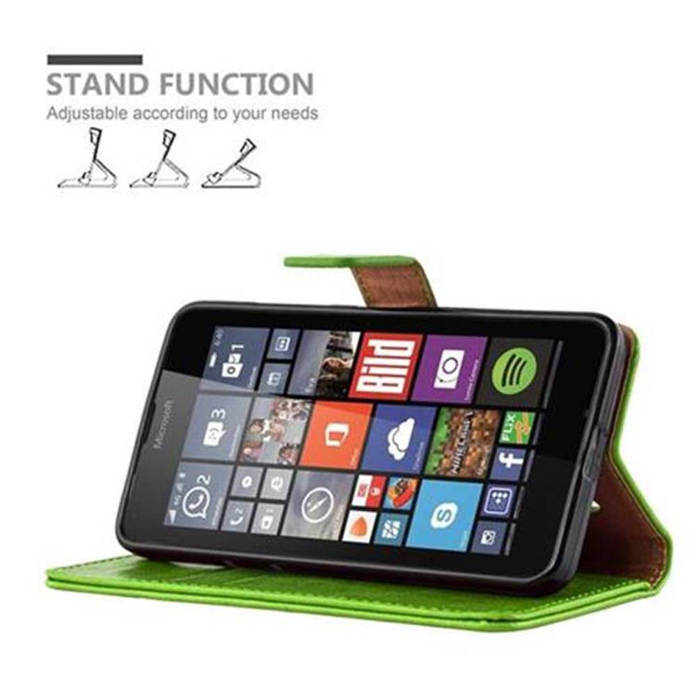 Cadorabo Hülle für Nokia Lumia 640 Schutzhülle in Grün Handyhülle Book Tasche Case Etui Luxury