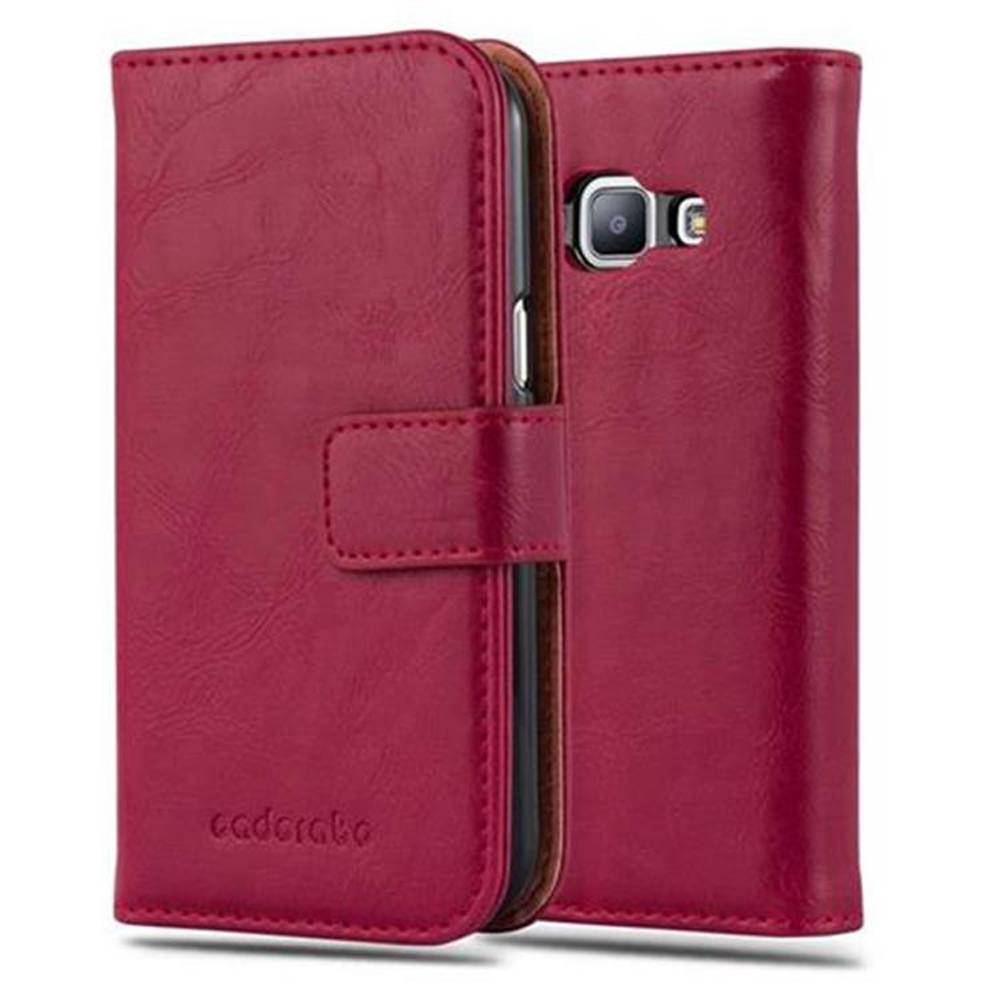 Cadorabo Hülle für Samsung Galaxy J1 2015 Schutzhülle in Rot Handyhülle Book Tasche Case Etui Luxury