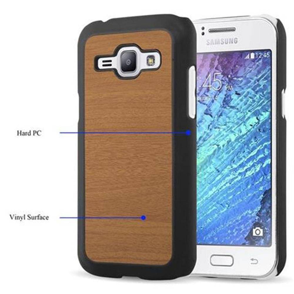 Cadorabo Hülle für Samsung Galaxy J1 2015 Schutz Hülle in Braun Hard Case Etui Holz Optik Handyhülle