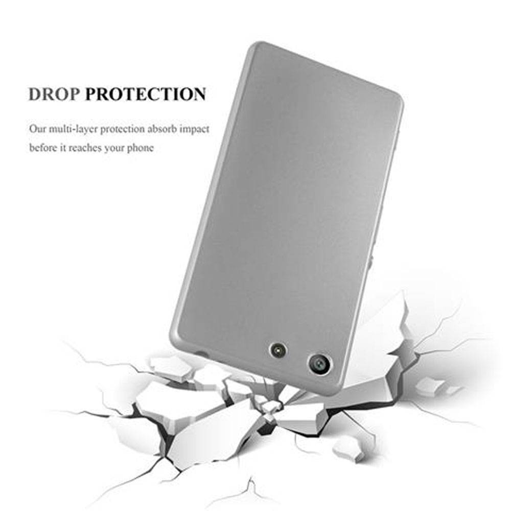 Cadorabo Schutzhülle für Sony Xperia M5 Hülle in Silber Handyhülle TPU Silikon Etui Cover Case