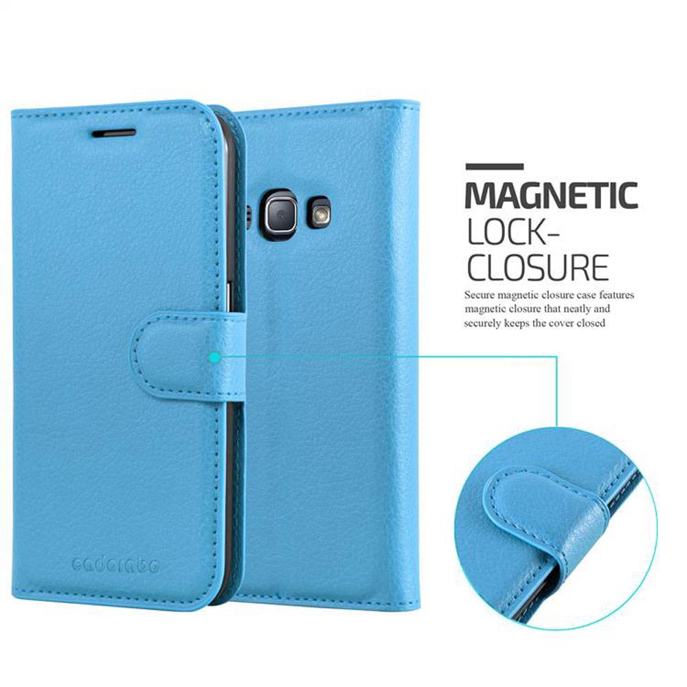 Cadorabo Hülle für Samsung Galaxy J1 2015 Schutz Hülle in Blau Handyhülle Etui Case Cover Magnetverschluss