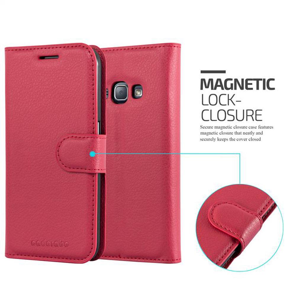 Cadorabo Hülle für Samsung Galaxy J1 2015 Schutz Hülle in Rot Handyhülle Etui Case Cover Magnetverschluss