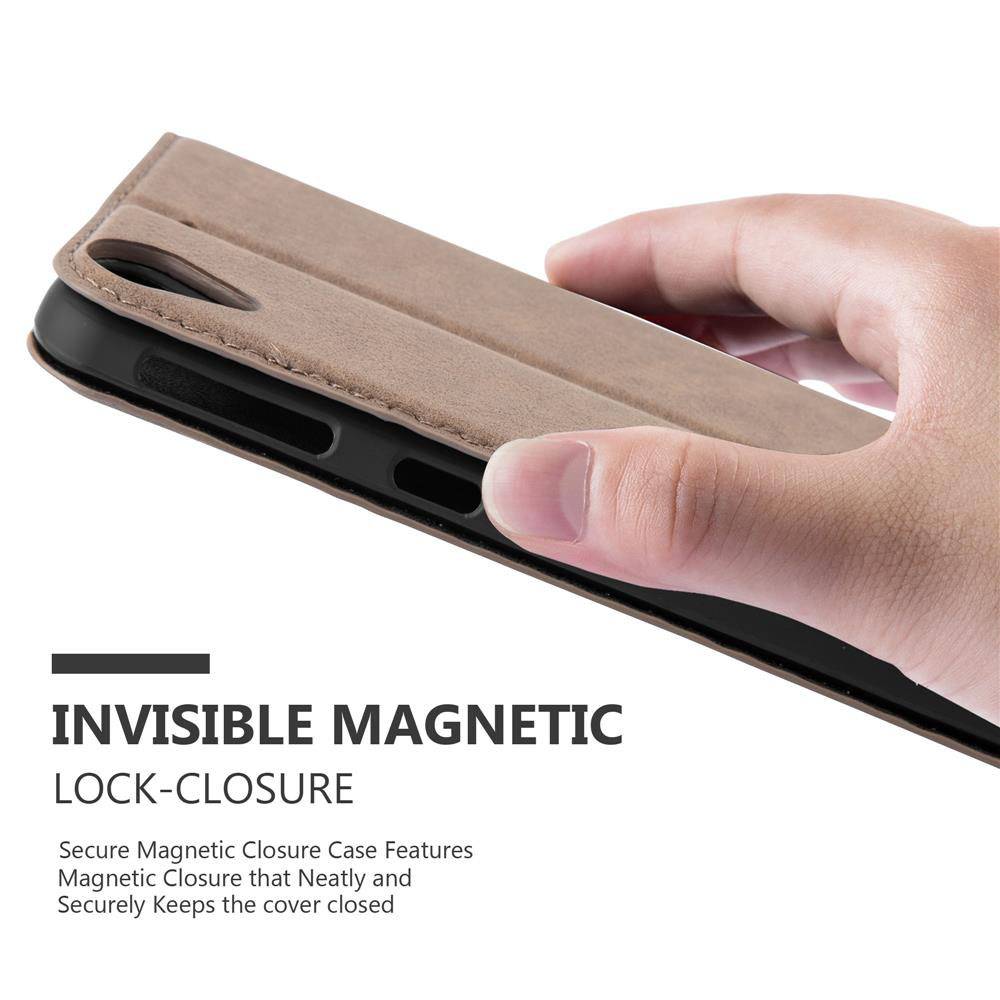 Cadorabo Hülle für HTC Desire 530 / 630 Schutz Hülle in Braun Handyhülle Etui Case Cover Magnetverschluss