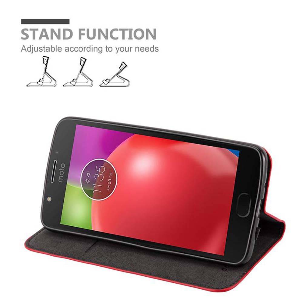 Cadorabo Hülle für Motorola MOTO E4 Schutz Hülle in Rot Handyhülle Etui Case Cover Magnetverschluss