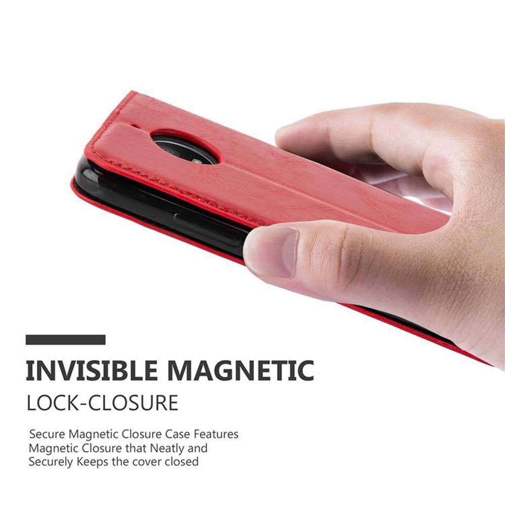 Cadorabo Hülle für Motorola MOTO E4 Schutz Hülle in Rot Handyhülle Etui Case Cover Magnetverschluss