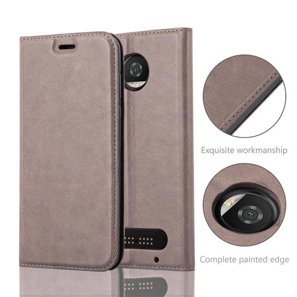 Cadorabo Hülle für Motorola MOTO Z2 PLAY / Z2 FORCE Schutz Hülle in Braun Handyhülle Etui Case Cover Magnetverschluss
