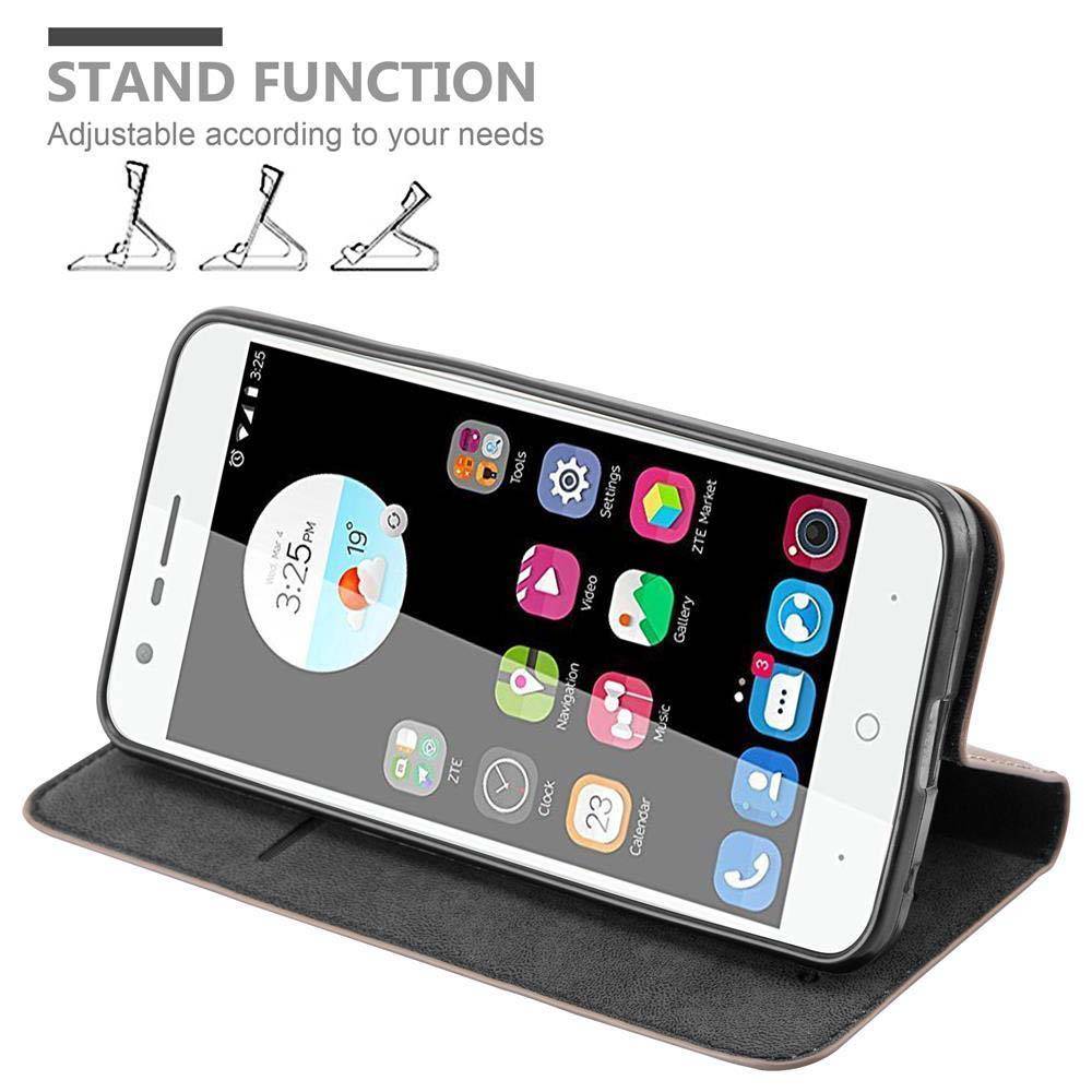 Cadorabo Hülle für ZTE Blade V8 MINI Schutz Hülle in Braun Handyhülle Etui Case Cover Magnetverschluss