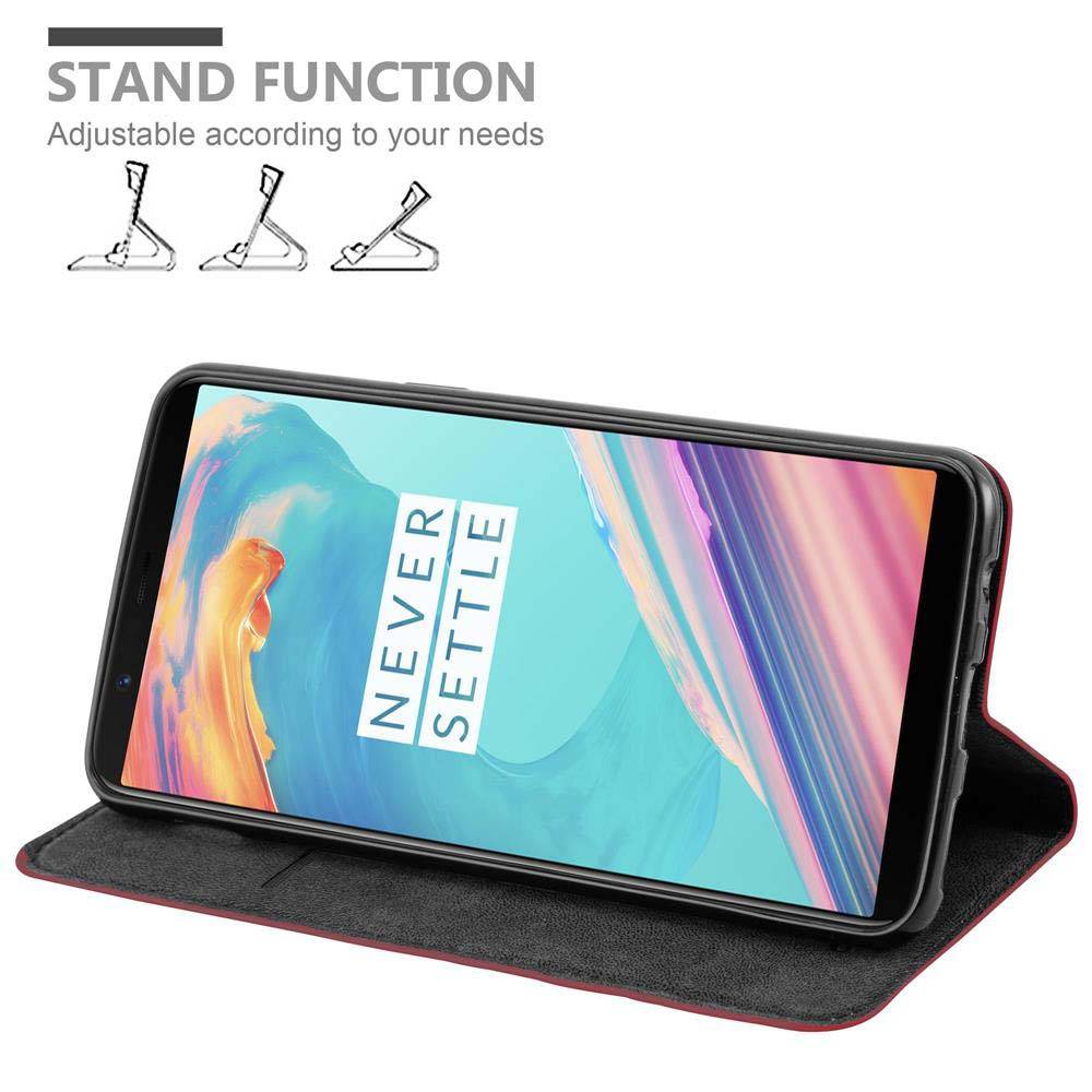 Cadorabo Hülle für OnePlus 5T Schutz Hülle in Rot Handyhülle Etui Case Cover Magnetverschluss