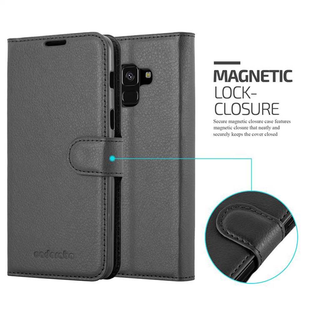 Cadorabo Hülle für Samsung Galaxy A8 2018 Schutz Hülle in Schwarz Handyhülle Etui Case Cover Magnetverschluss