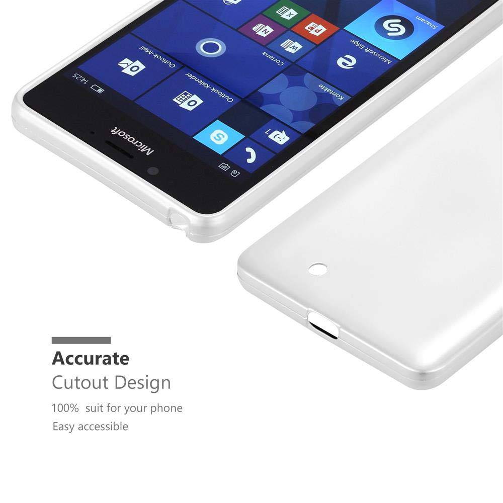 Cadorabo Schutzhülle für Nokia Lumia 950 Hülle in Silber Handyhülle TPU Silikon Etui Cover Case