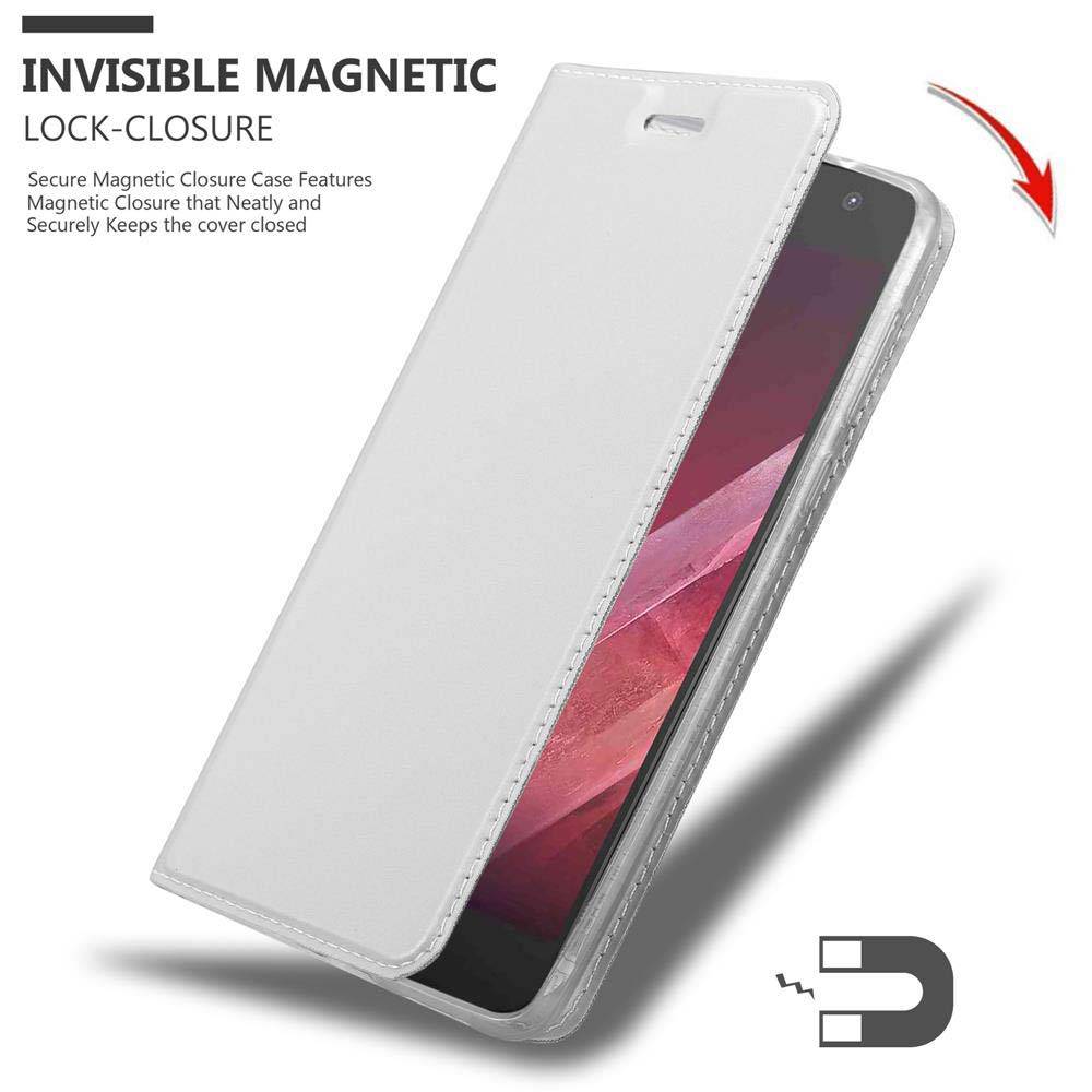 Cadorabo Handyhülle für Motorola MOTO Z2 Schutz Hülle in Silber Cover Etui Book Case Booklet