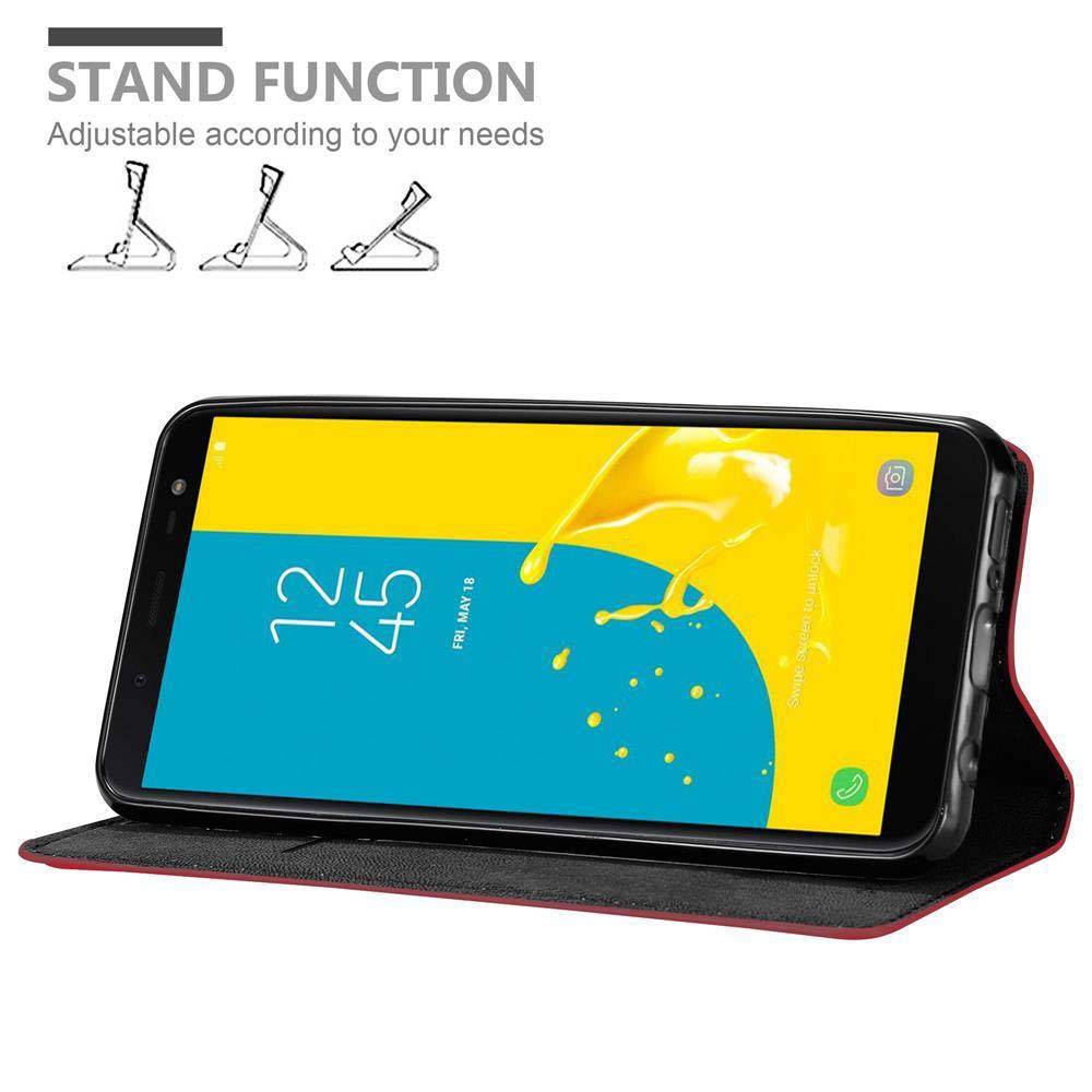 Cadorabo Hülle für Samsung Galaxy J6 2018 Schutz Hülle in Rot Handyhülle Etui Case Cover Magnetverschluss