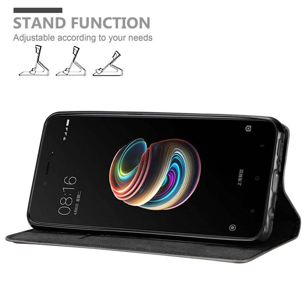 Cadorabo Hülle für Xiaomi RedMi 5A Schutz Hülle in Braun Handyhülle Etui Case Cover Magnetverschluss