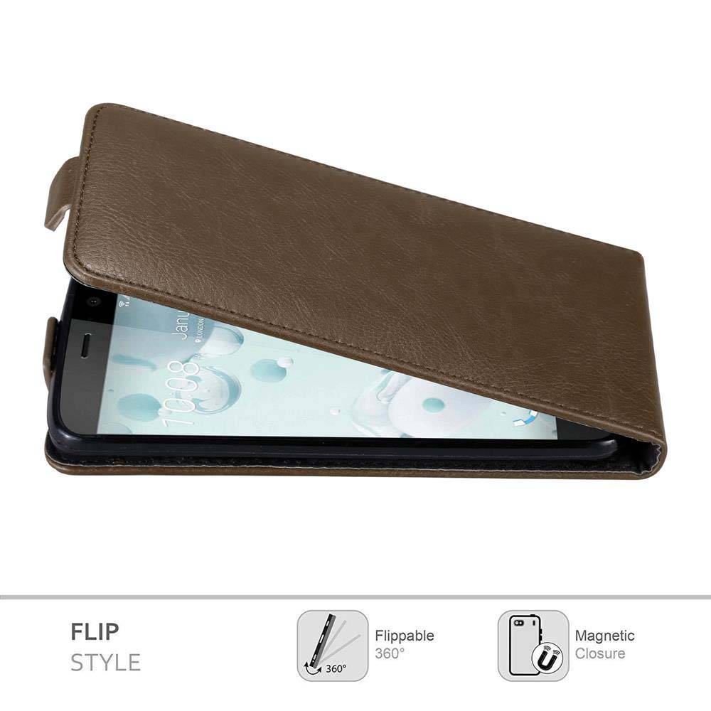 Cadorabo Hülle für HTC U PLAY Schutz Hülle in Braun Flip Etui Handyhülle Case Cover