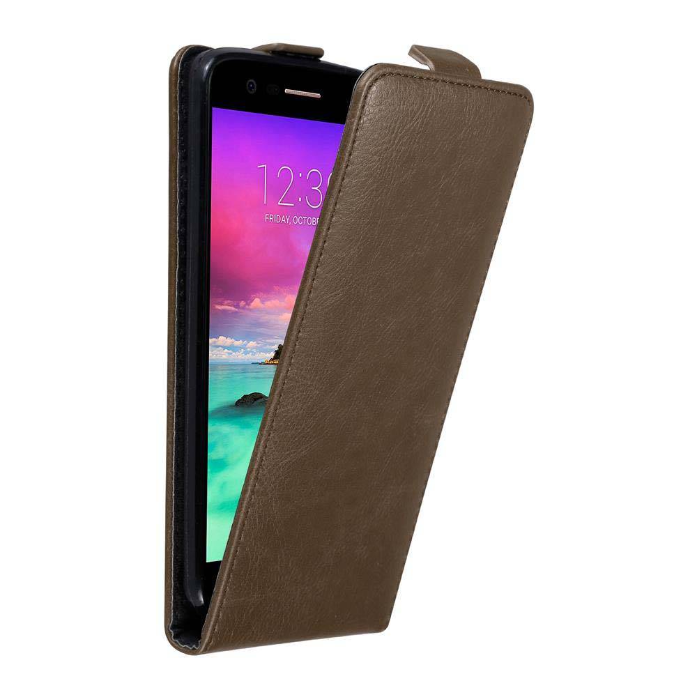 Cadorabo Hülle für LG K10 2017 Schutz Hülle in Braun Flip Etui Handyhülle Case Cover
