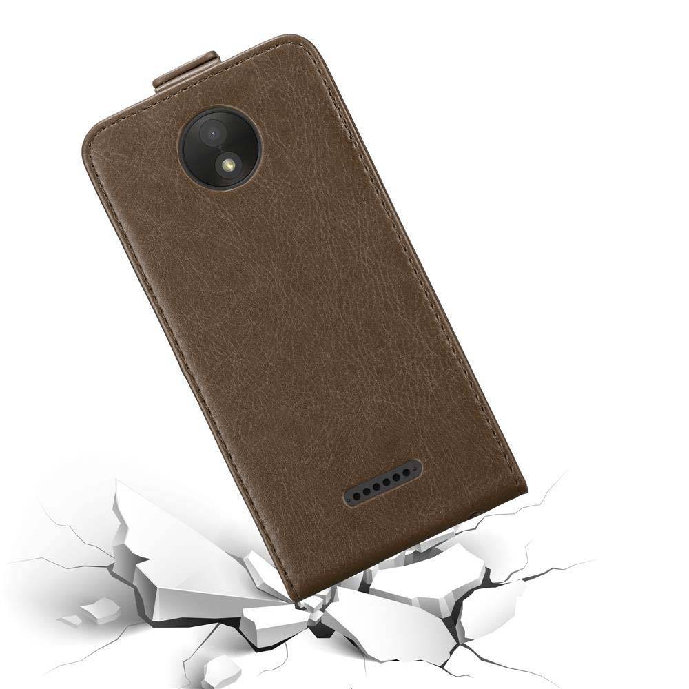 Cadorabo Hülle für Motorola MOTO C Schutz Hülle in Braun Flip Etui Handyhülle Case Cover