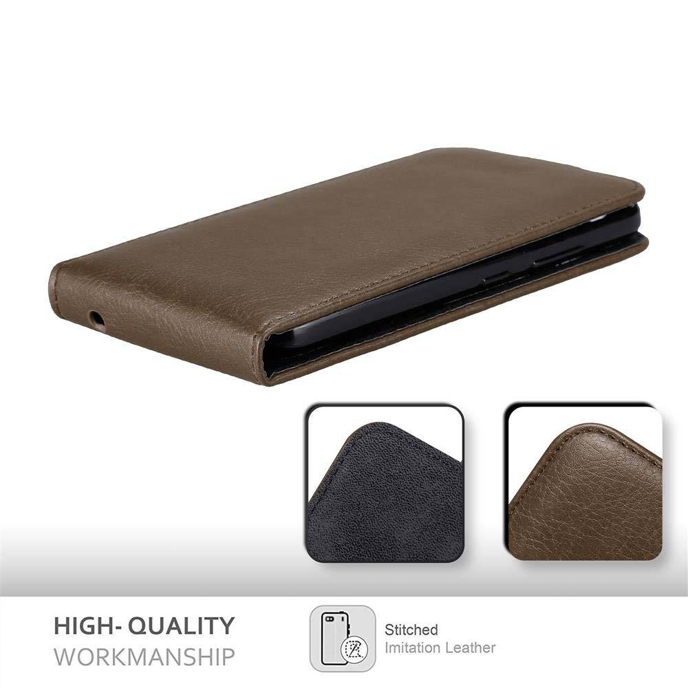 Cadorabo Hülle für Motorola MOTO C Schutz Hülle in Braun Flip Etui Handyhülle Case Cover