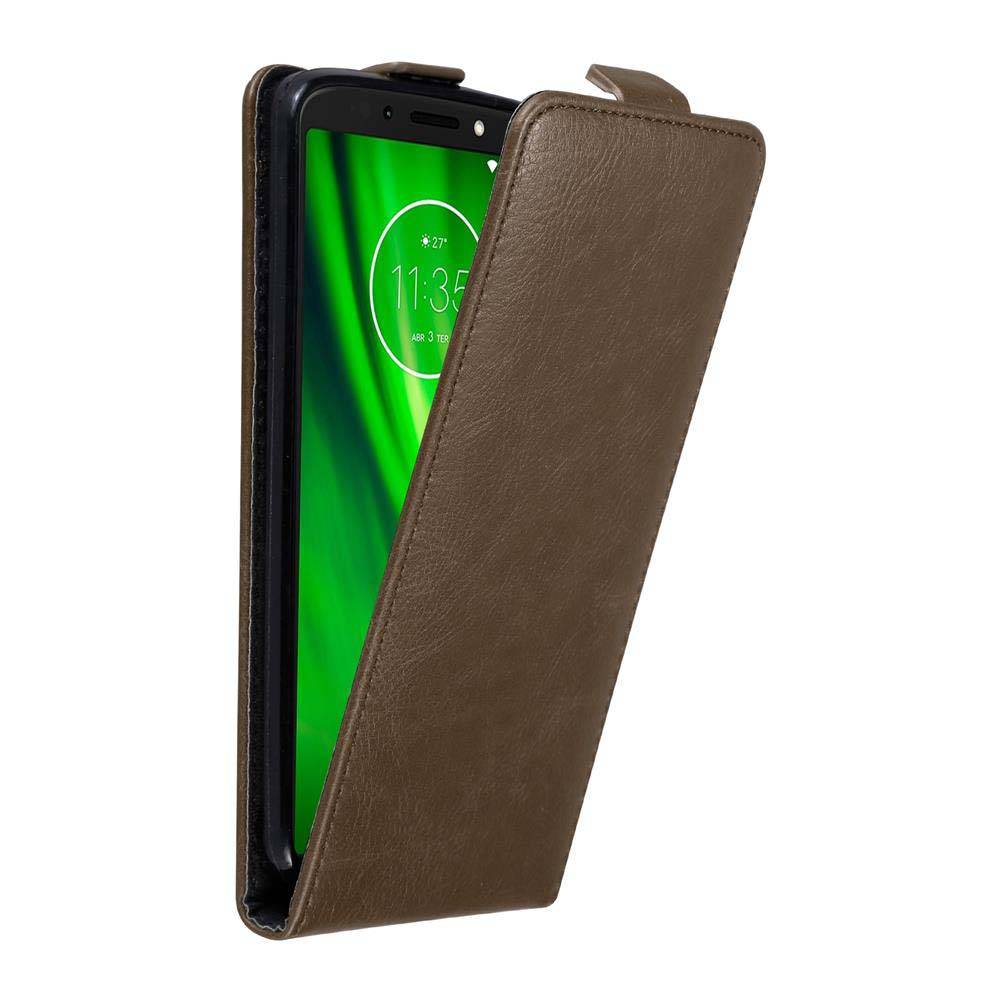 Cadorabo Hülle für Motorola MOTO E5 / G6 PLAY Schutz Hülle in Braun Flip Etui Handyhülle Case Cover