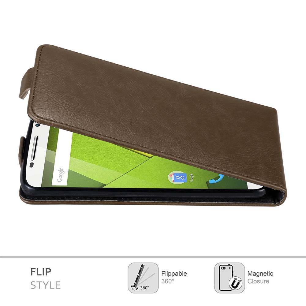 Cadorabo Hülle für Motorola MOTO X PLAY Schutz Hülle in Braun Flip Etui Handyhülle Case Cover