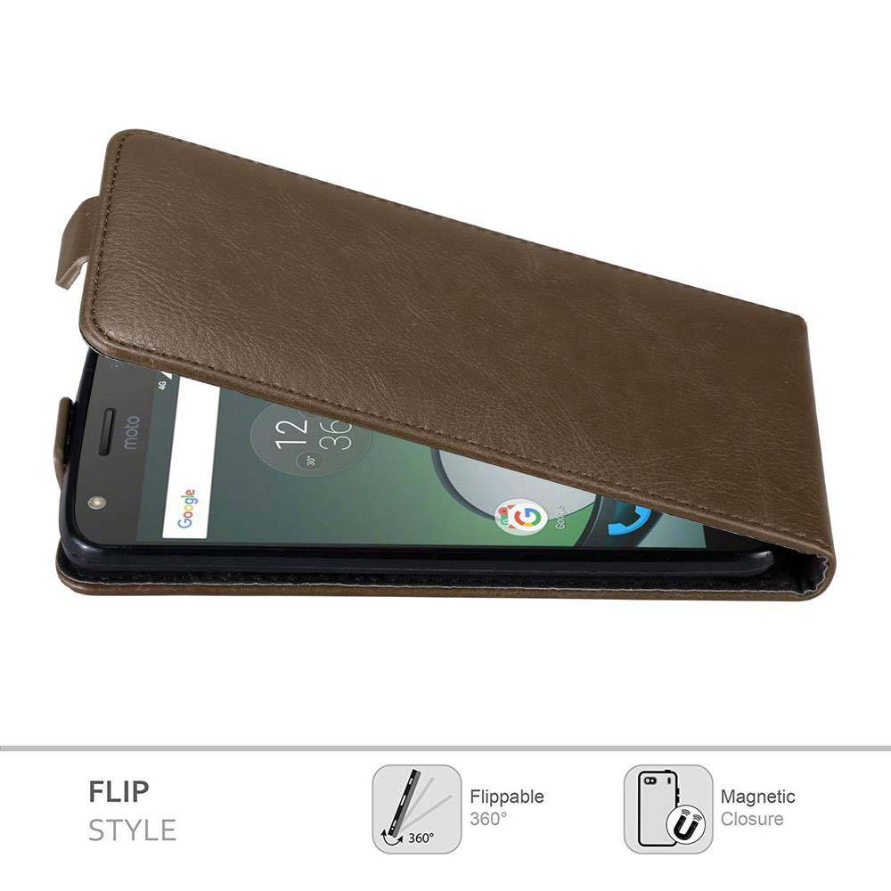 Cadorabo Hülle für Motorola MOTO Z PLAY Schutz Hülle in Braun Flip Etui Handyhülle Case Cover