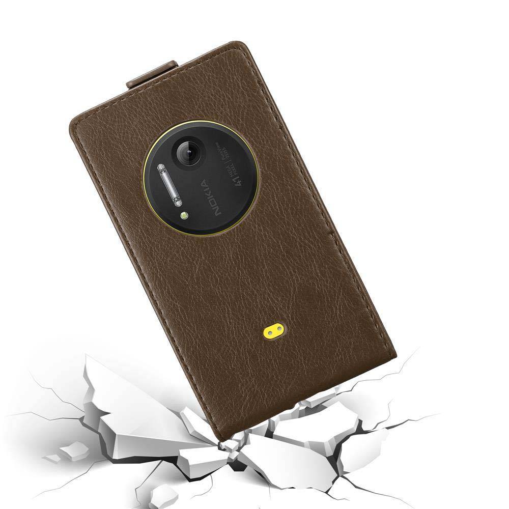 Cadorabo Hülle für Nokia Lumia 1020 Schutz Hülle in Braun Flip Etui Handyhülle Case Cover