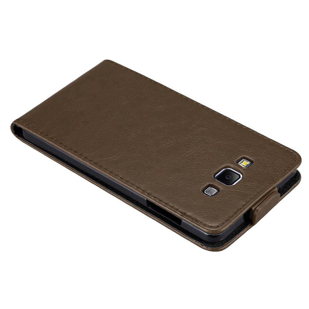 Cadorabo Hülle für Samsung Galaxy A7 2015 Schutz Hülle in Braun Flip Etui Handyhülle Case Cover
