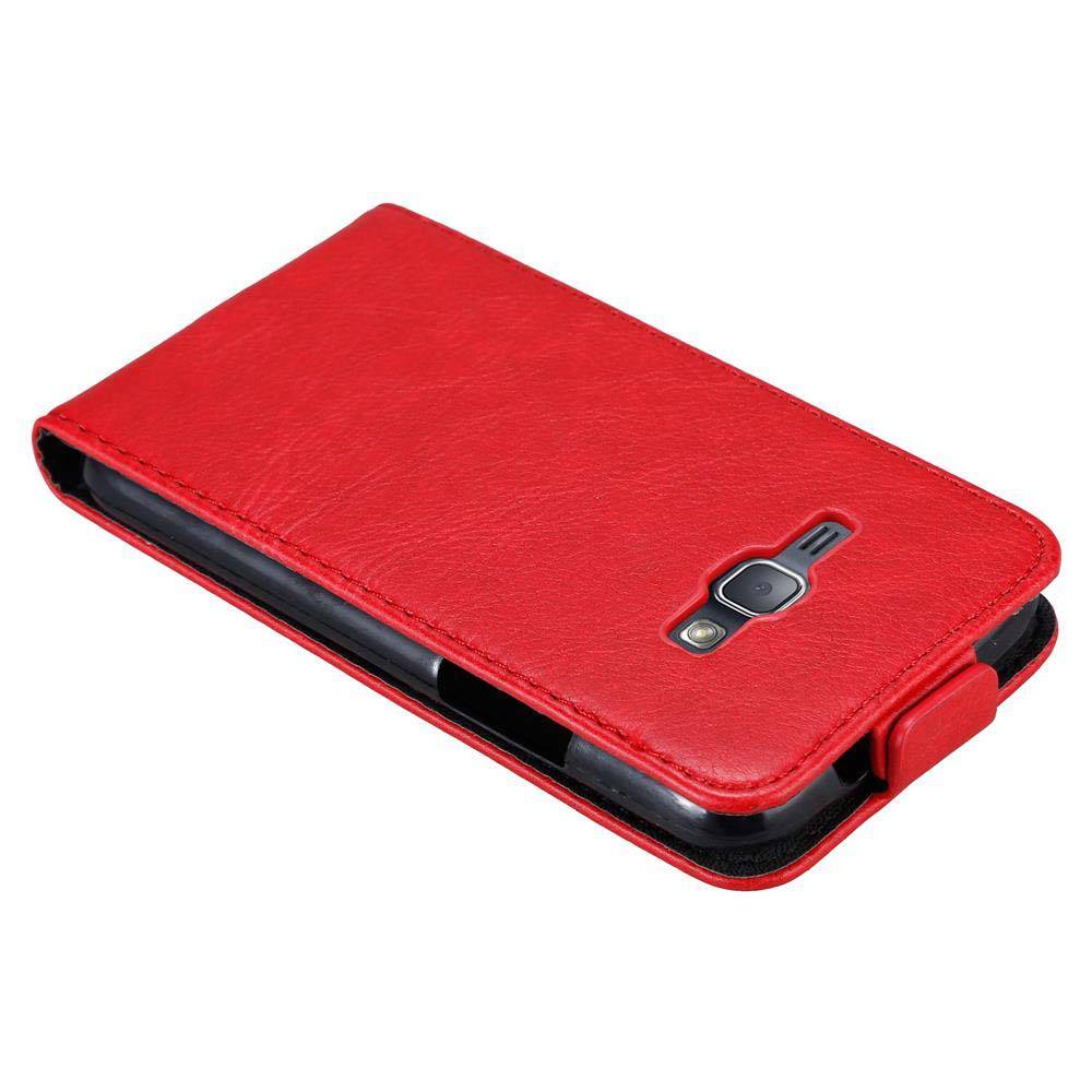 Cadorabo Hülle für Samsung Galaxy J1 2016 Schutz Hülle in Rot Flip Etui Handyhülle Case Cover