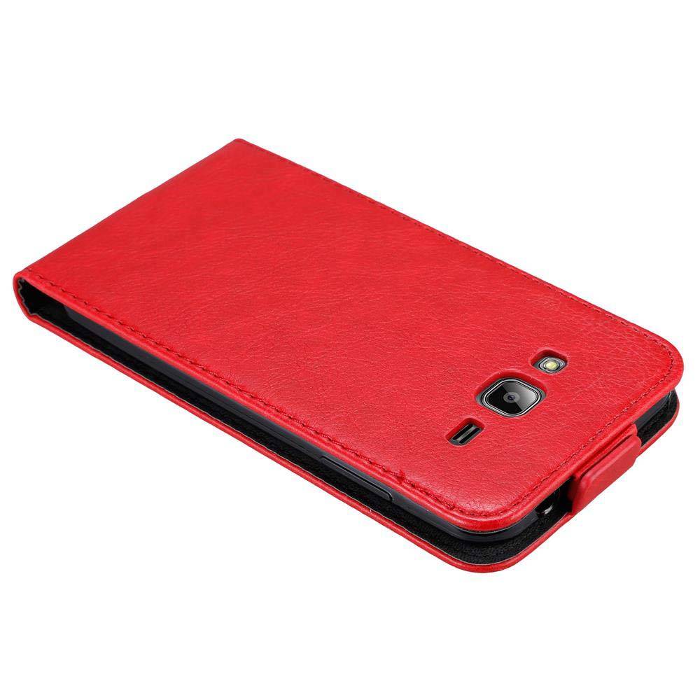 Cadorabo Hülle für Samsung Galaxy J3 2016 Schutz Hülle in Rot Flip Etui Handyhülle Case Cover