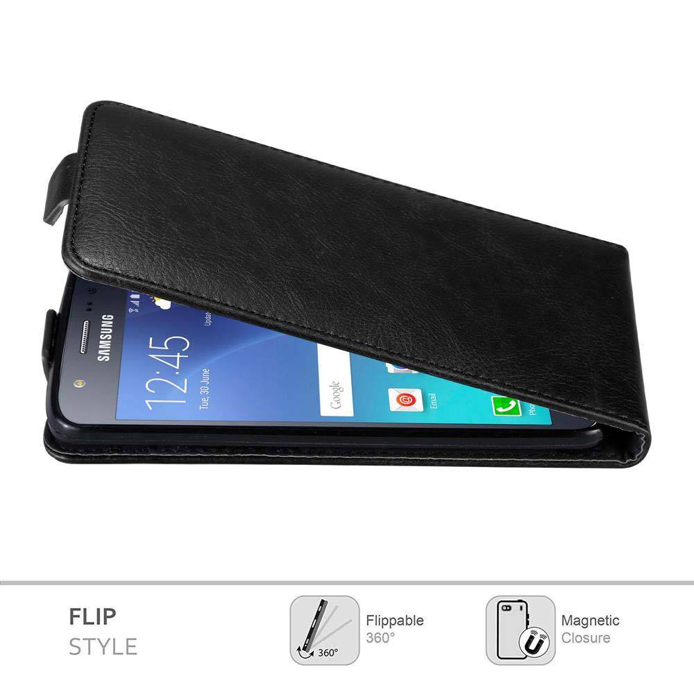 Cadorabo Hülle für Samsung Galaxy J5 2015 Schutz Hülle in Schwarz Flip Etui Handyhülle Case Cover