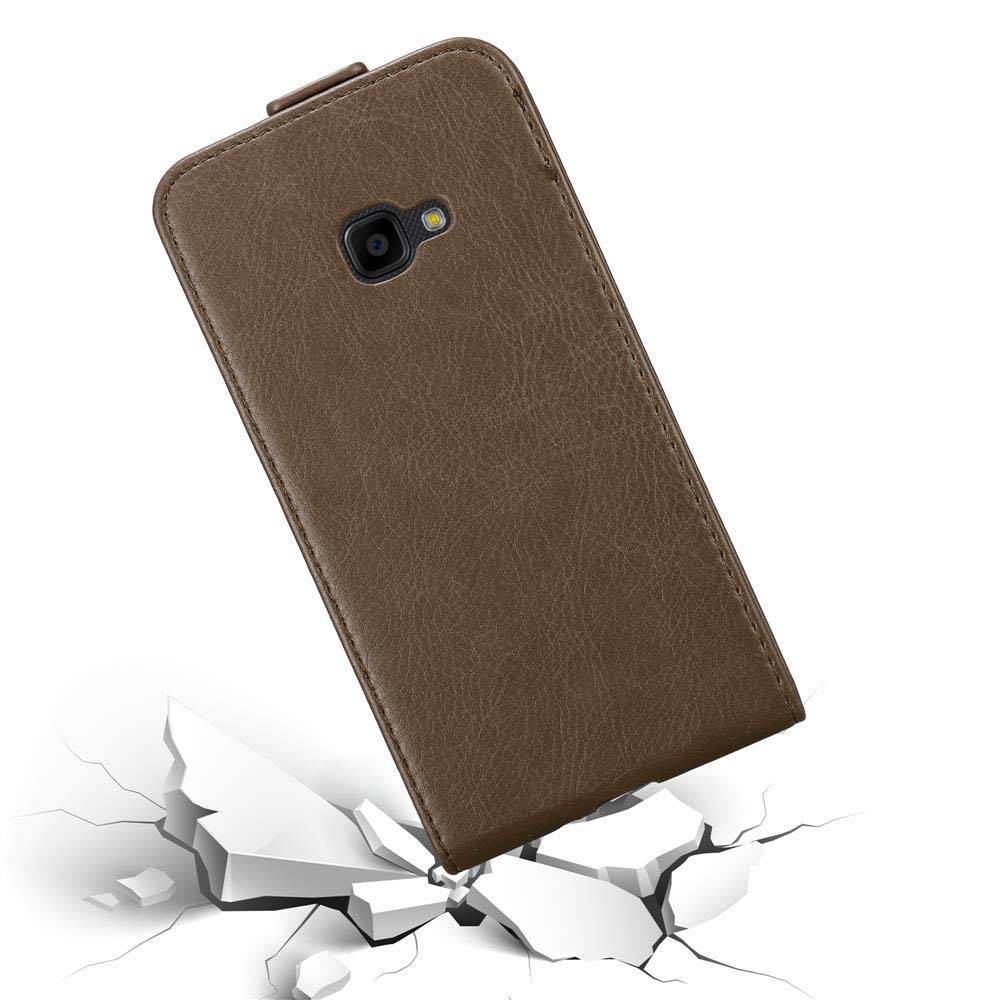 Cadorabo Hülle für Samsung Galaxy XCover 4 / XCover 4s Schutz Hülle in Braun Flip Etui Handyhülle Case Cover
