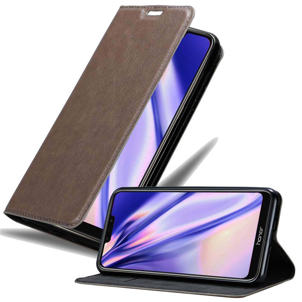 Cadorabo Hülle für Honor 8C Schutz Hülle in Braun Handyhülle Etui Case Cover Magnetverschluss