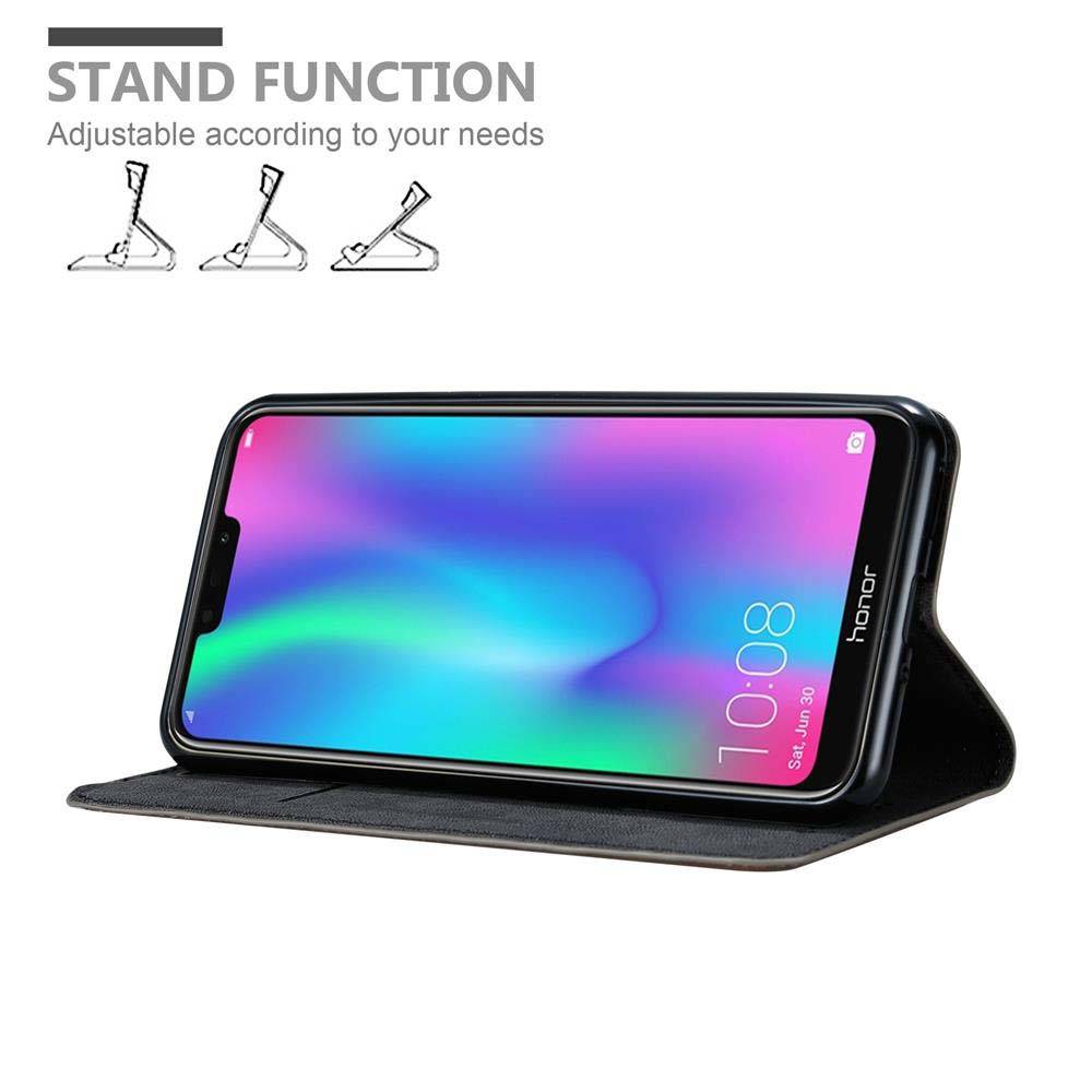 Cadorabo Hülle für Honor 8C Schutz Hülle in Braun Handyhülle Etui Case Cover Magnetverschluss