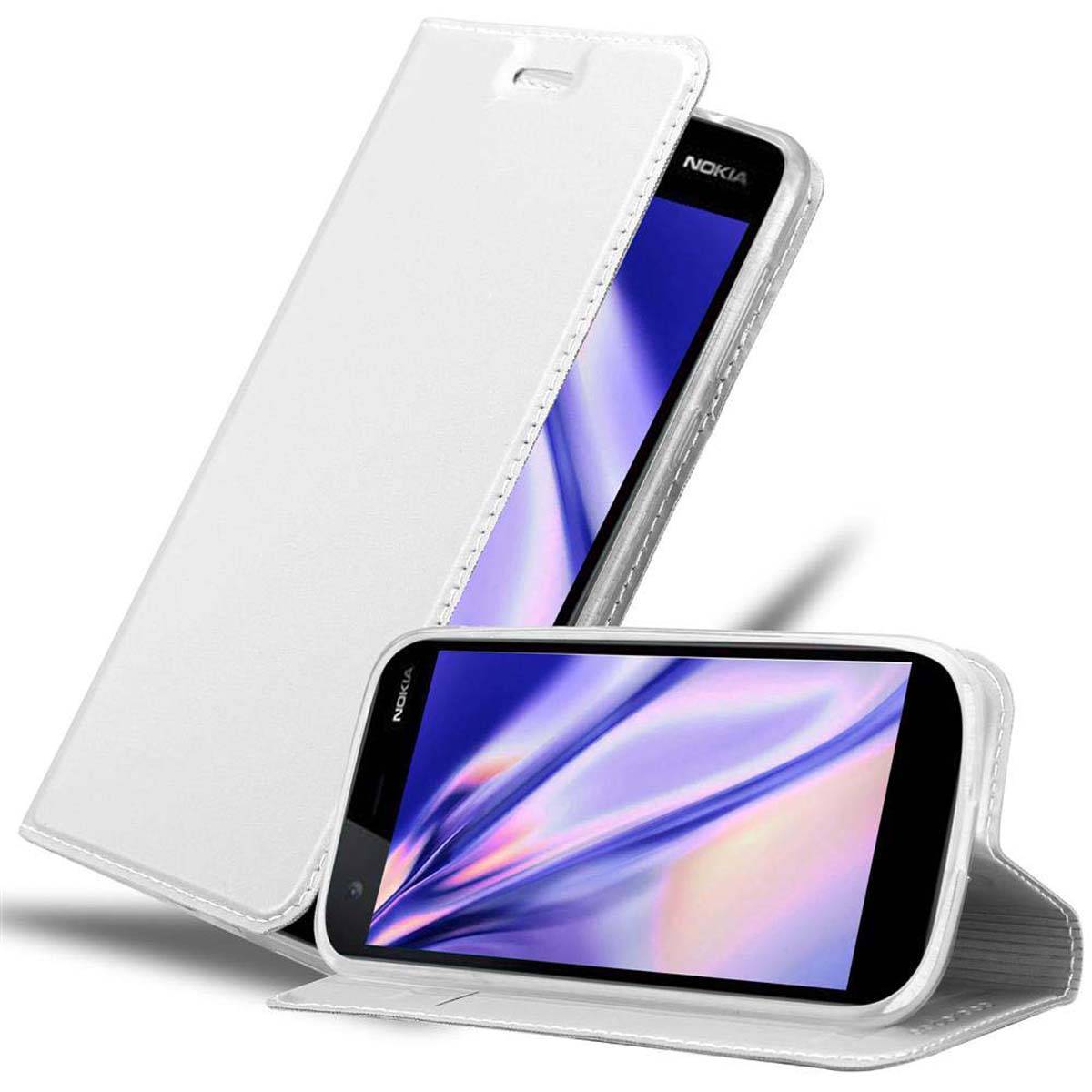 Cadorabo Handyhülle für Nokia 1 2018 Schutz Hülle in Silber Cover Etui Book Case Booklet