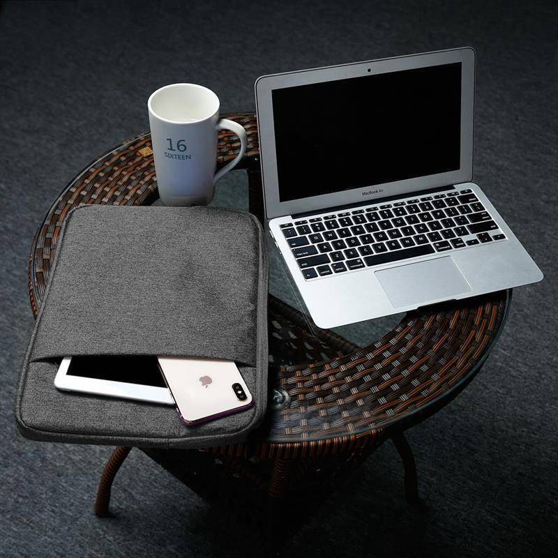 Cadorabo Laptop / Tablet Schutz Tasche 14 Zoll in DUNKEL GRAU - Notebook Computer Tasche aus Stoff mit Samt-Innenfutter