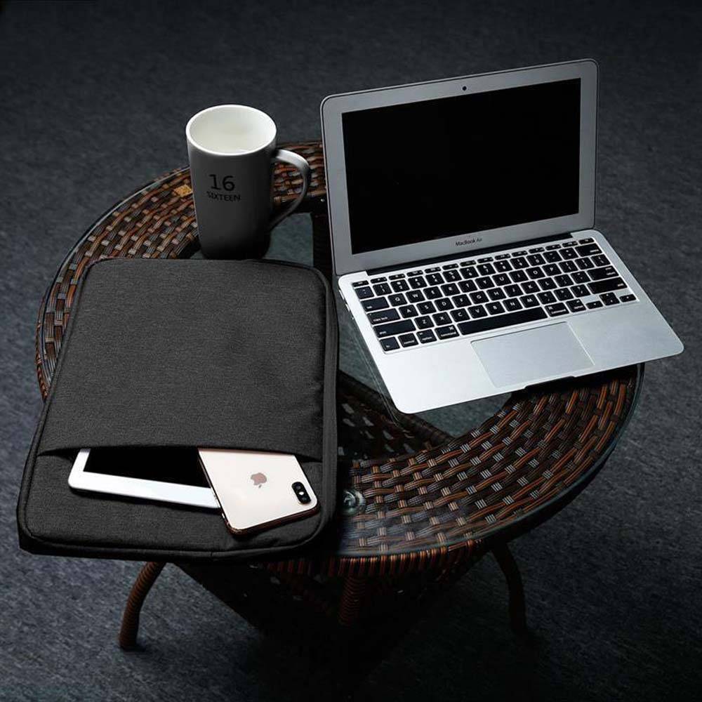 Cadorabo Laptop / Tablet Schutz Tasche 15.6 Zoll in SCHWARZ - Notebook Computer Tasche aus Stoff mit Samt-Innenfutter