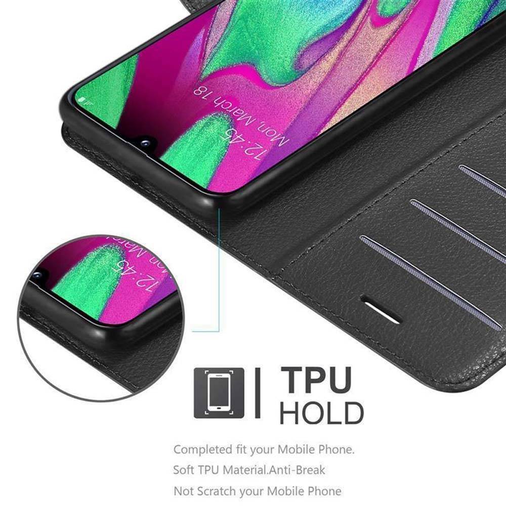 Cadorabo Hülle für Samsung Galaxy A40 Schutz Hülle in Schwarz Handyhülle Etui Case Cover Magnetverschluss