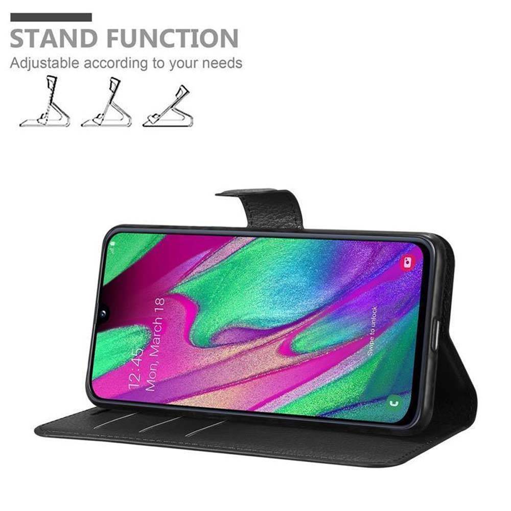 Cadorabo Hülle für Samsung Galaxy A40 Schutz Hülle in Schwarz Handyhülle Etui Case Cover Magnetverschluss