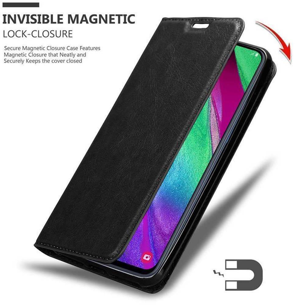Cadorabo Hülle für Samsung Galaxy A40 Schutz Hülle in Schwarz Handyhülle Etui Case Cover Magnetverschluss