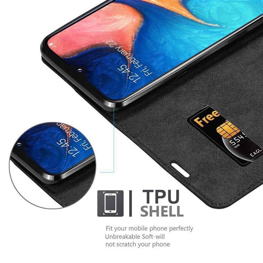 Cadorabo Hülle für Samsung Galaxy A10e / A20e Schutz Hülle in Schwarz Handyhülle Etui Case Cover Magnetverschluss