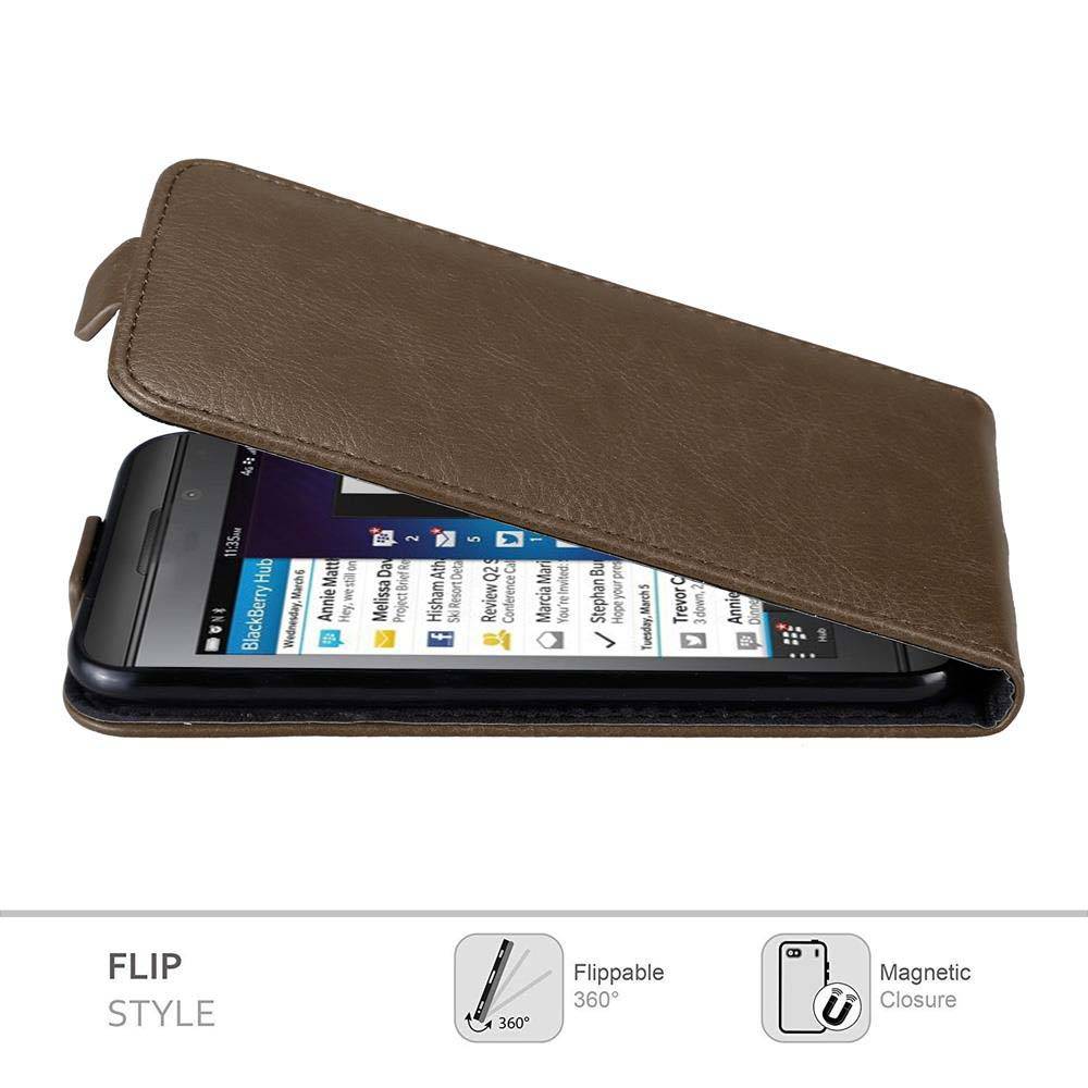Cadorabo Hülle für Blackberry Z10 Schutz Hülle in Braun Flip Etui Handyhülle Case Cover