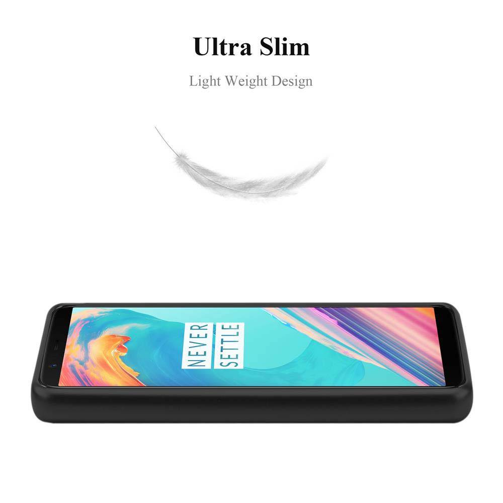 Cadorabo Schutzhülle für OnePlus 5T Hülle in Schwarz Handyhülle TPU Silikon Etui Cover Case