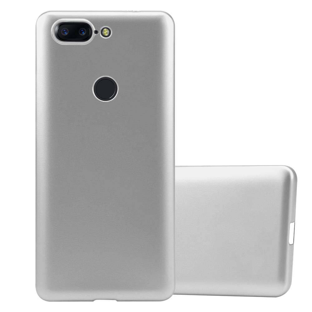 Cadorabo Schutzhülle für OnePlus 5T Hülle in Silber Handyhülle TPU Silikon Etui Cover Case