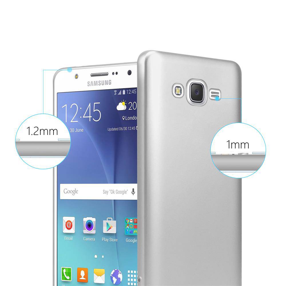 Cadorabo Schutzhülle für Samsung Galaxy J7 2015 Hülle in Silber Handyhülle TPU Silikon Etui Cover Case