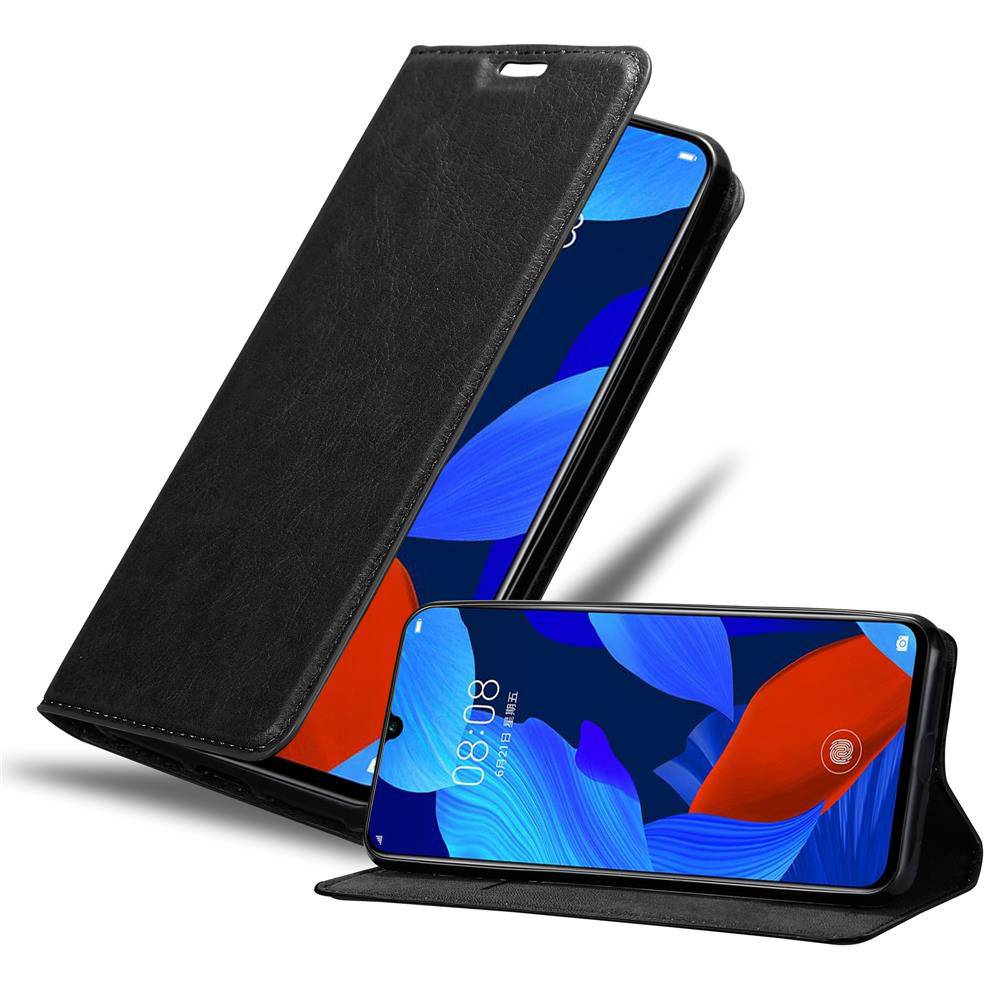Cadorabo Hülle für Huawei NOVA 5 / 5 PRO Schutz Hülle in Schwarz Handyhülle Etui Case Cover Magnetverschluss