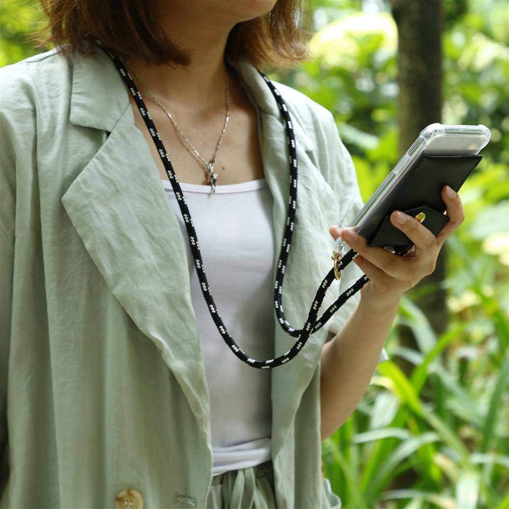 Cadorabo Hülle für Nokia 2.2 Schutzhülle in Schwarz Handy Kette Silikon Kordel abnehmbares Etui