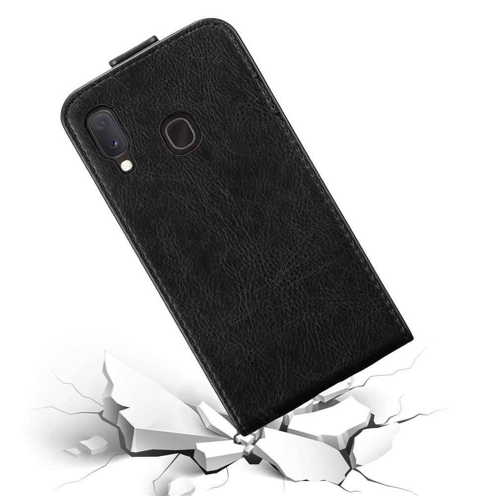 Cadorabo Hülle für Samsung Galaxy A10e / A20e Schutz Hülle in Schwarz Flip Etui Handyhülle Case Cover