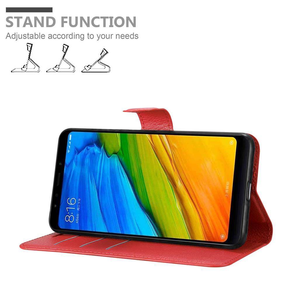 Cadorabo Hülle für Xiaomi RedMi NOTE 5 Schutz Hülle in Rot Handyhülle Etui Case Cover Magnetverschluss